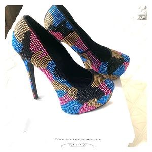 Steve Madden 7 inch pumps!